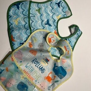 2 bumkins superbibs washable bibs sea creature theme with catch pouch EUC